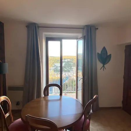 Appartement 1 Avec Vue Sur Le Port *